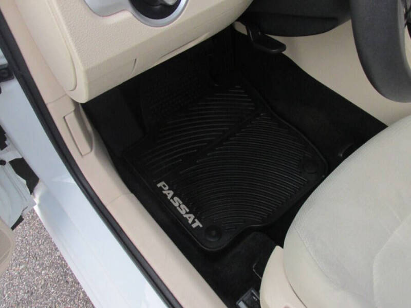 2017 Volkswagen Passat 1.8T S