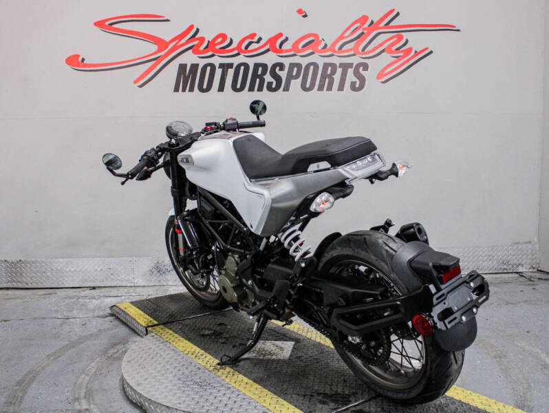 2023 Husqvarna Vitpilen 401