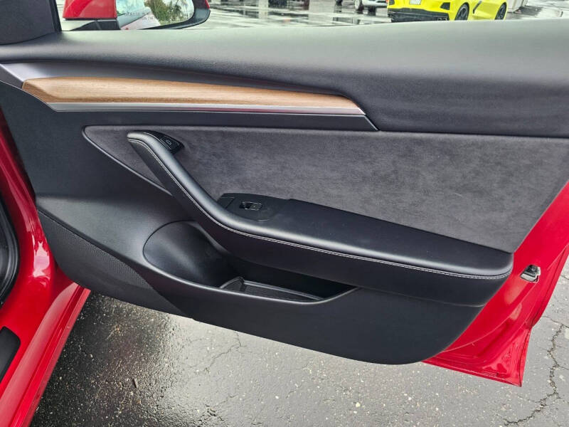 2023 Tesla Model 3 Performance