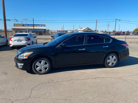 2014 Nissan Altima for sale at First Choice Auto Sales in Bakersfield CA