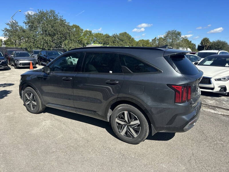 2023 Kia Sorento S