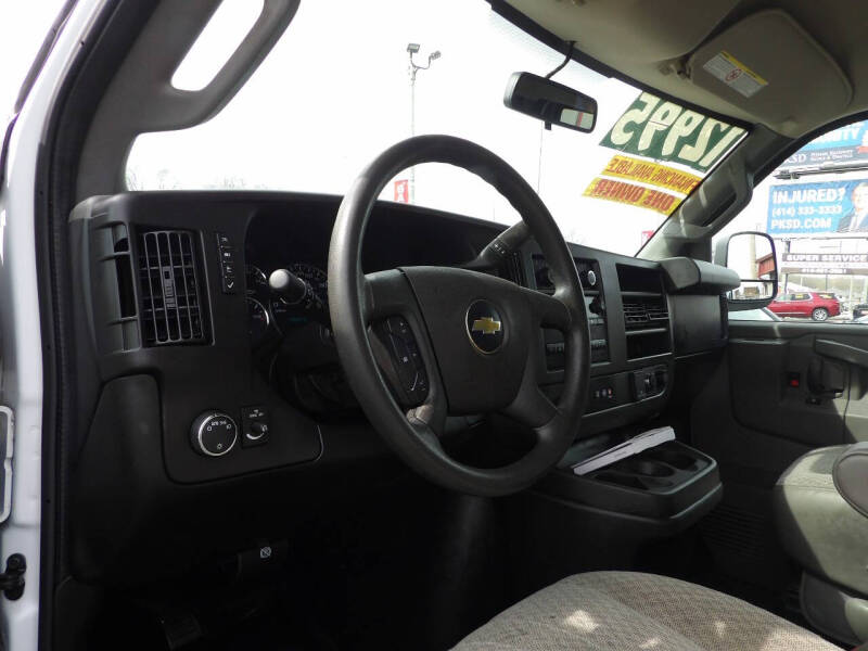 2020 Chevrolet Express 2500