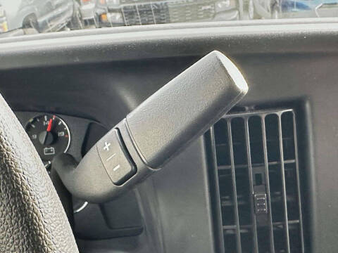 2025 Chevrolet Express 2500