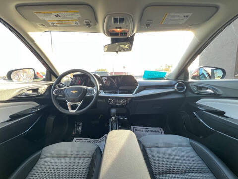 2024 Chevrolet Trax LT