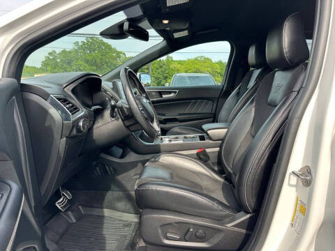 2023 Ford Edge ST