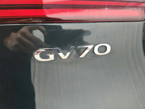 2022 Genesis GV70 2.5T Standard