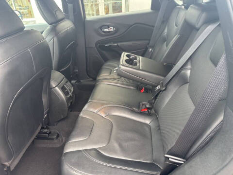 2023 Jeep Cherokee Altitude Lux