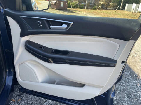 2017 Ford Edge Titanium