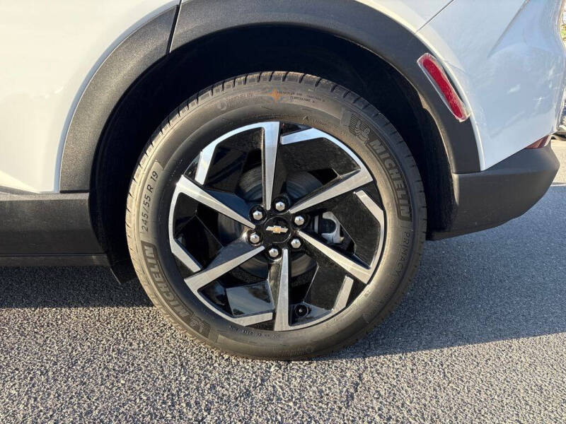 2026 Chevrolet Equinox EV LT 2