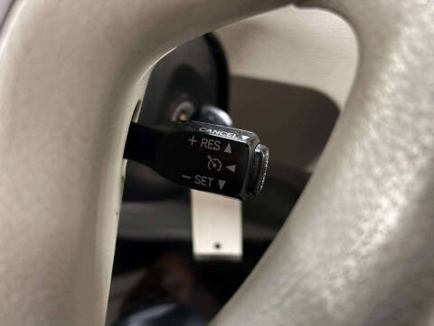 2012 Toyota Sienna LE 8-Passenger