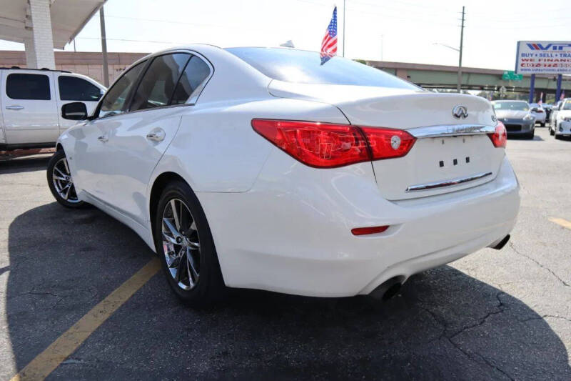 2017 Infiniti Q50 3.0T Signature Edition