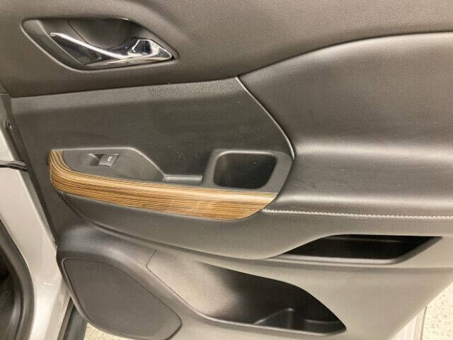 2019 GMC Acadia SLE-1