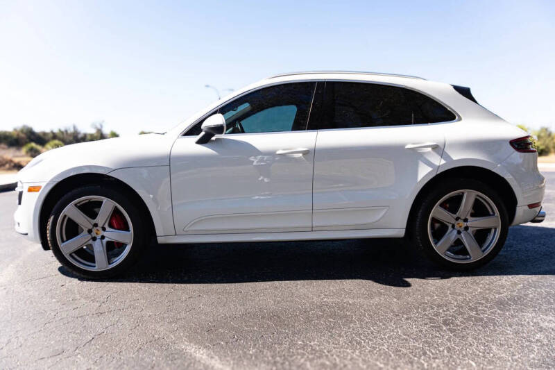 2015 Porsche Macan Turbo