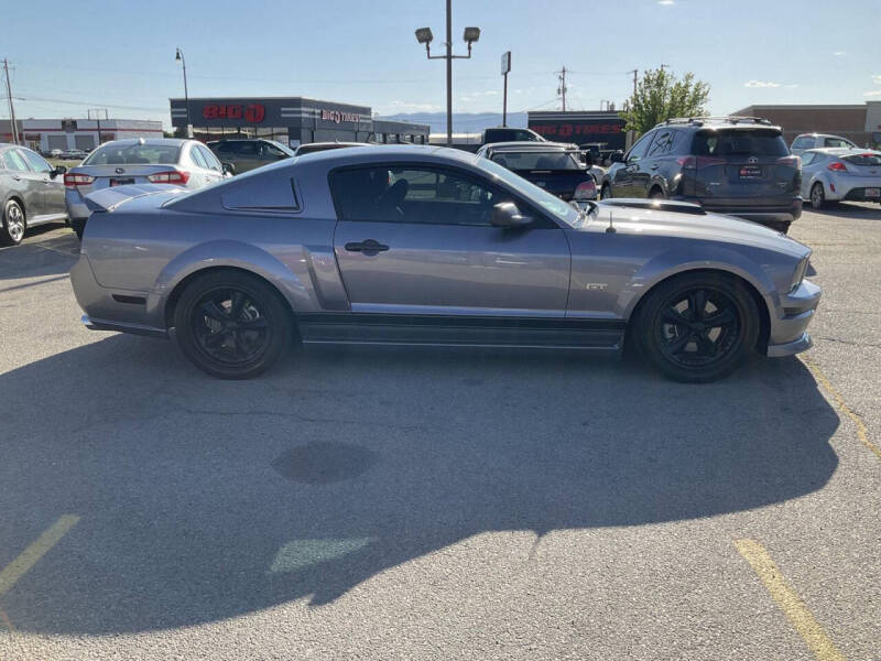 2007 Ford Mustang GT Deluxe