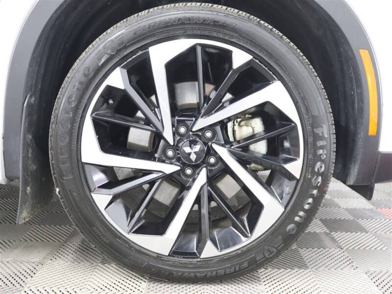 2024 Mitsubishi Outlander PHEV SE