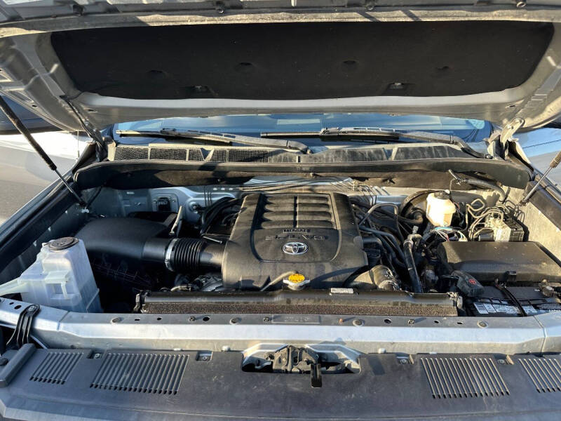 2015 Toyota Tundra SR5