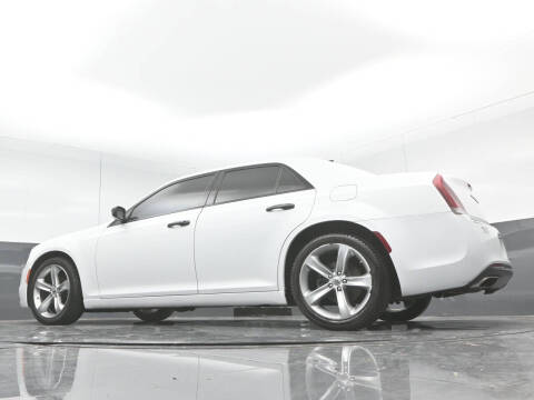 2019 Chrysler 300 S
