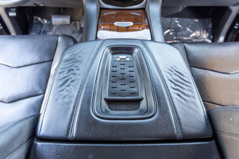 2017 Cadillac Escalade Luxury