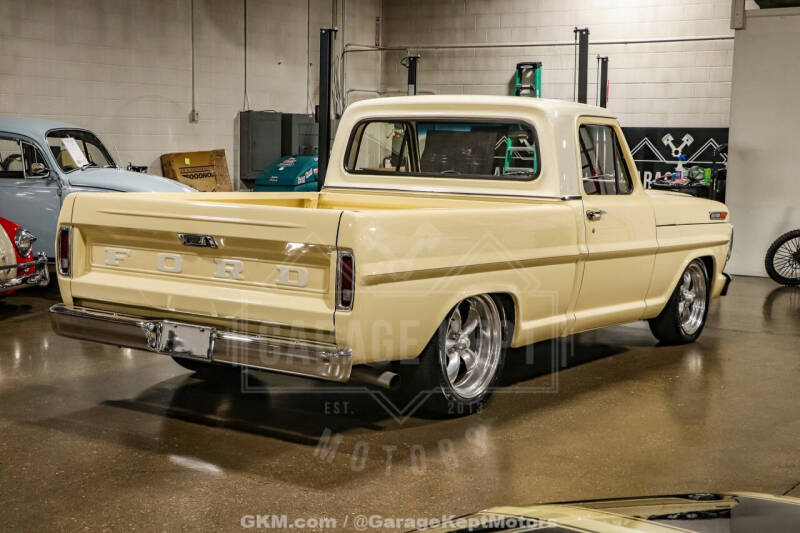 1967 Ford F-100