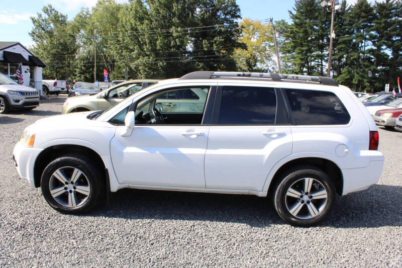 2011 Mitsubishi Endeavor SE