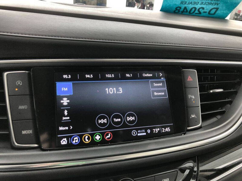 2023 Buick Enclave Essence