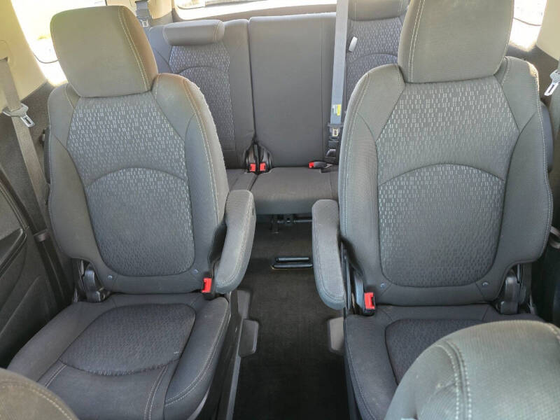2014 GMC Acadia SLE-2