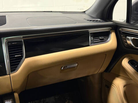 2018 Porsche Macan S