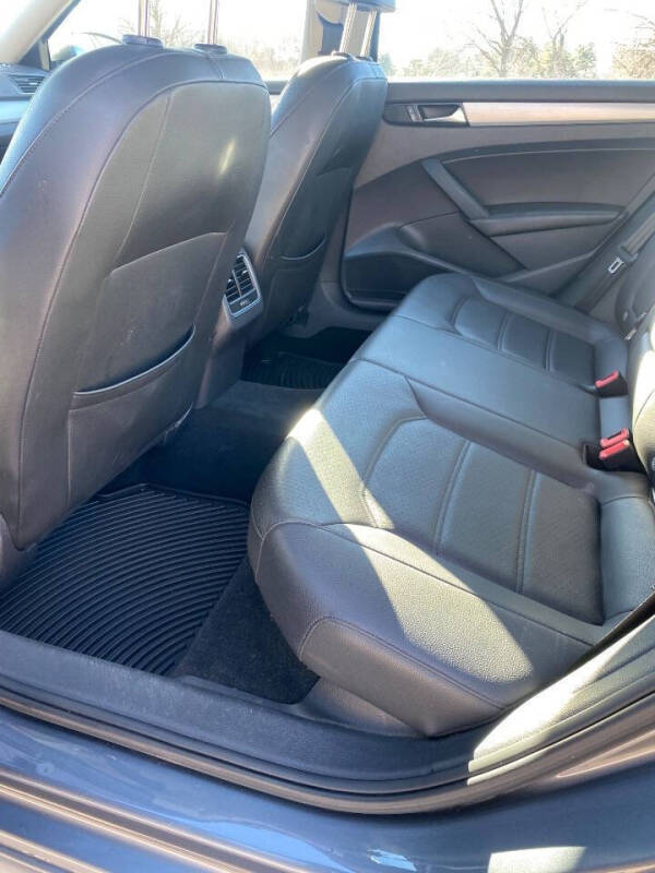 2013 Volkswagen Passat SE PZEV