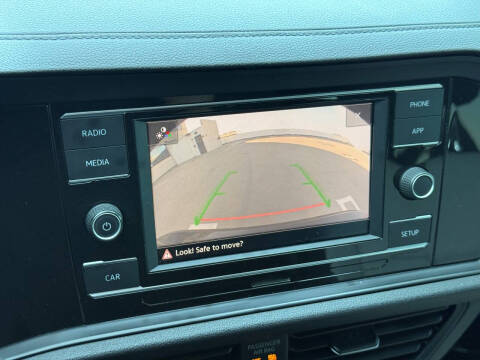 2019 Volkswagen Jetta R-Line