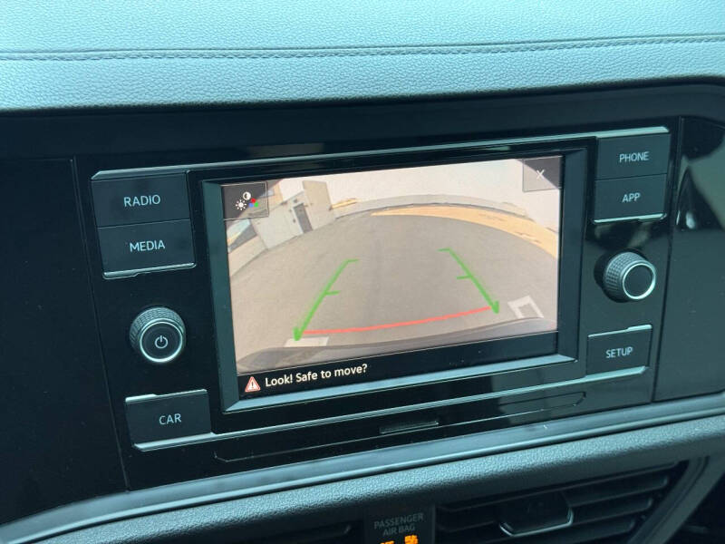 2019 Volkswagen Jetta R-Line