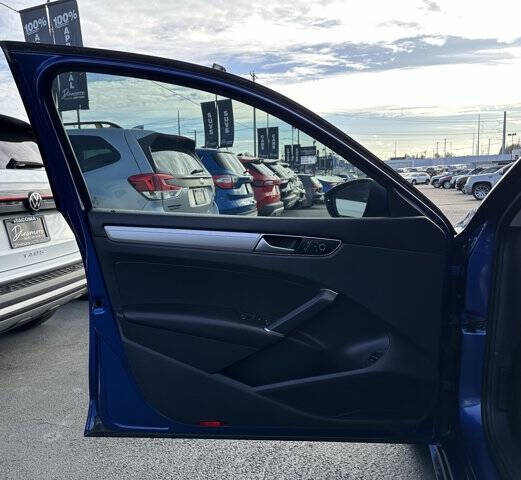 2016 Volkswagen Passat