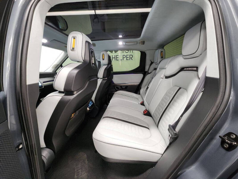 2023 Rivian R1T Adventure