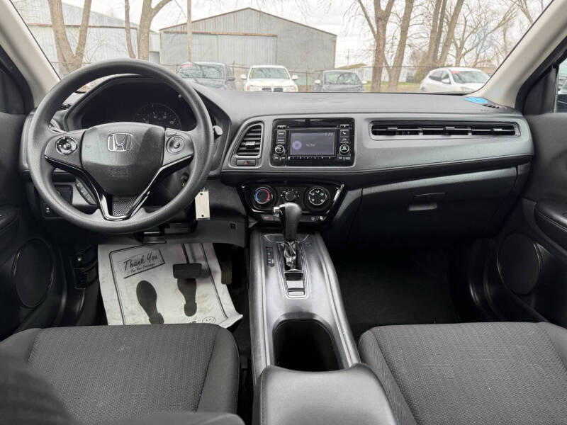 2017 Honda HR-V LX