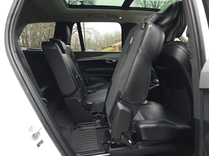 2024 Volvo XC90 B5 Core Bright Theme