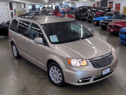 2015 Chrysler Town and Country for sale at Car Now in Mount Zion IL