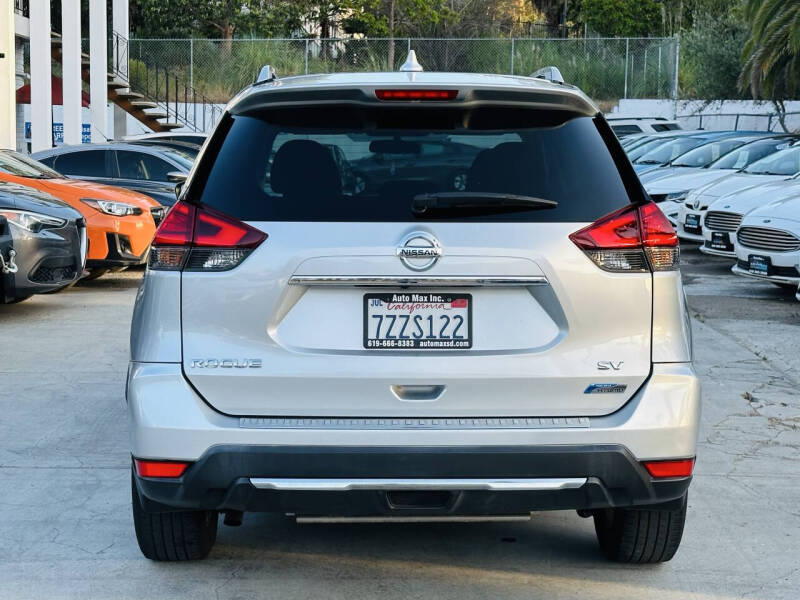 2017 Nissan Rogue Hybrid SV