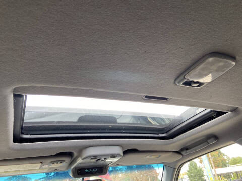 2003 Nissan Pathfinder SE