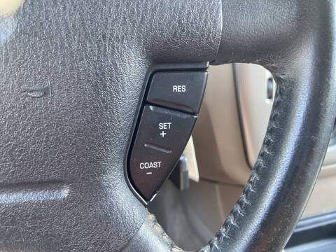 2004 Ford Explorer XLT