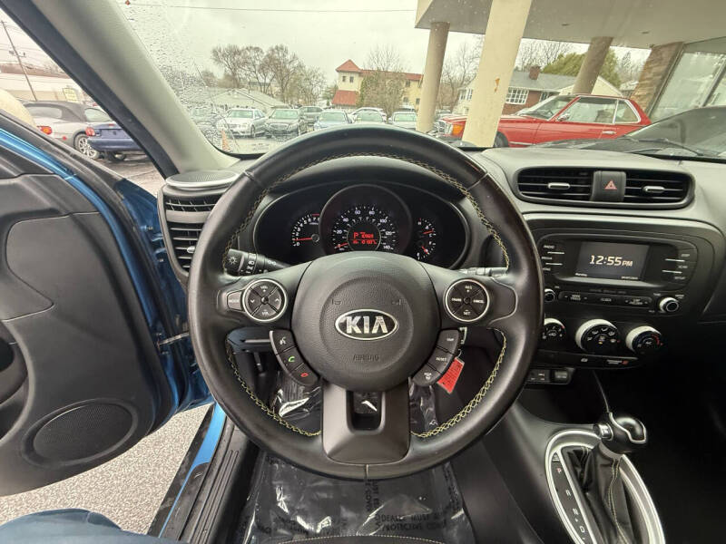 2016 Kia Soul +
