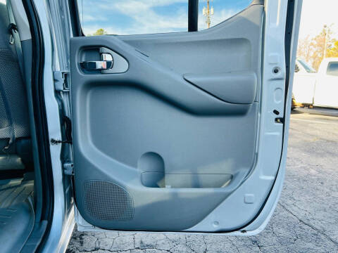 2017 Nissan Frontier SV