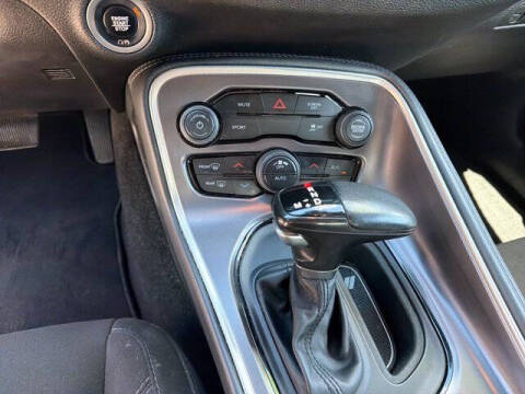 2020 Dodge Challenger SXT