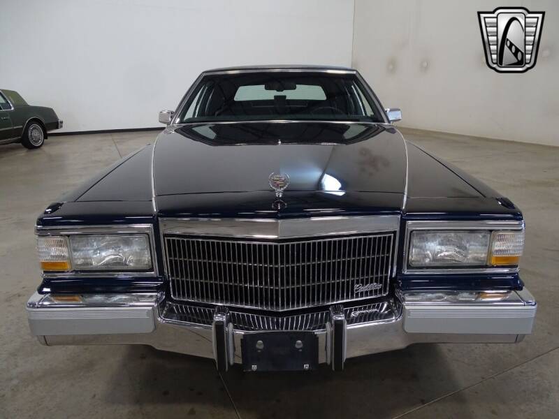 1991 Cadillac Brougham for sale in Kenosha, WI