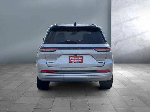 2026 Jeep Grand Cherokee Summit