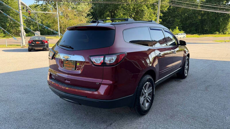 2017 Chevrolet Traverse LT