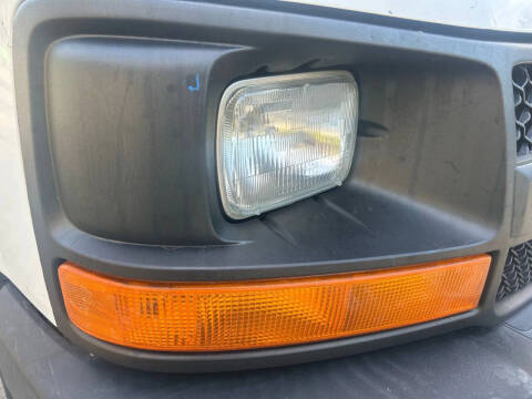 2017 Chevrolet Express 2500