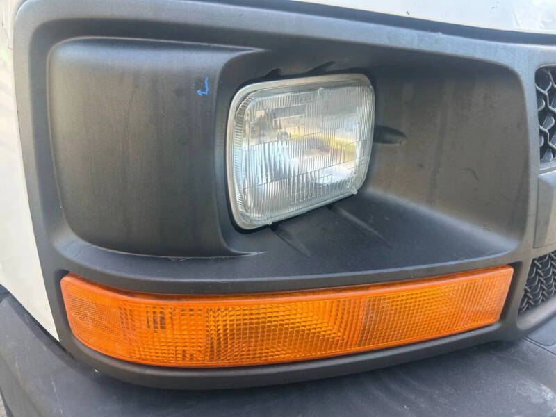 2017 Chevrolet Express 2500