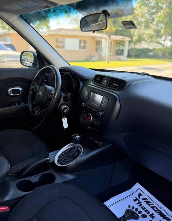 2017 Kia Soul +