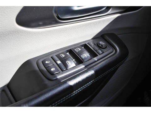 2021 Chrysler Pacifica Touring