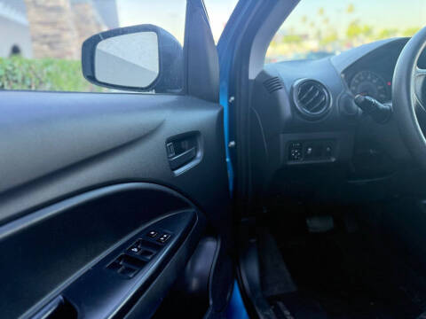 2024 Mitsubishi Mirage ES