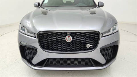 2022 Jaguar F-PACE SVR